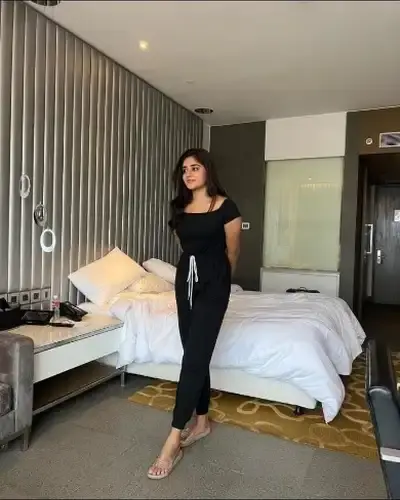 Call Girls Service in Erandol